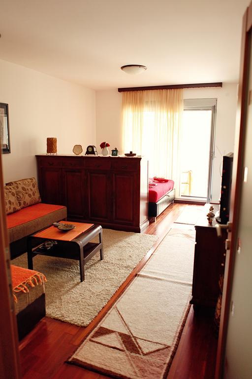 Studio Apartment Nika Andusa Petrovac na moru Zimmer foto